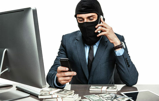 Bahaya Mengangkat Telepon Tidak Dikenal