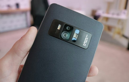 Smartphone Dengan 4 Kamera