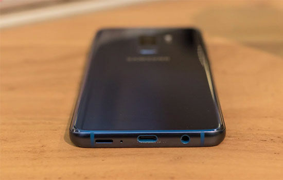 Samsung Galaxy S9 Port