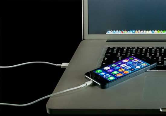 Bahaya Ngecas Smartphone Pake Laptop 3