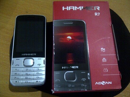 Advan Hammer R7