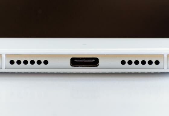Port USB Type-C (2)