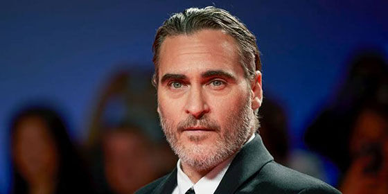 Joaquin Phoenix 37d04