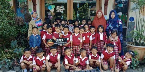 Yuni Shara Kecelakaan Hari Ini E37b7