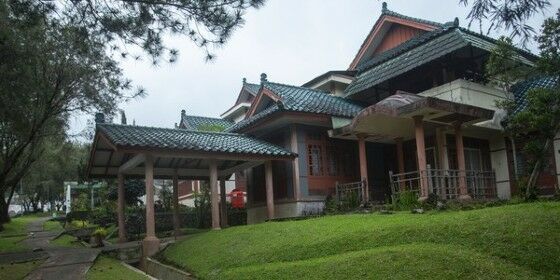 Vila Mewah 3883b