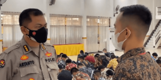 Tukang Parkir Di Polres Jadi Polisi Orangtuanya Pas Tahu Sampai Mau Pingsan 8fc3d