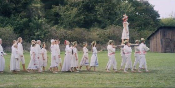 Midsommar F444c