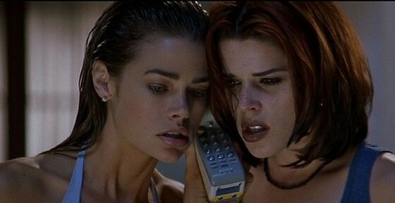 Neve Campbell Wild Things 1998 E324a
