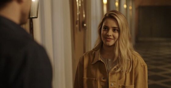 Josephine Langford Sebagai Tessa Young Dcea4