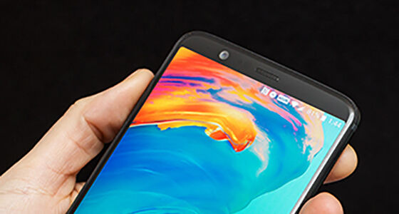 Layar Kelebihan Oneplus 5t