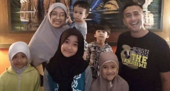 Keluarga Irfan Hakim Eb820