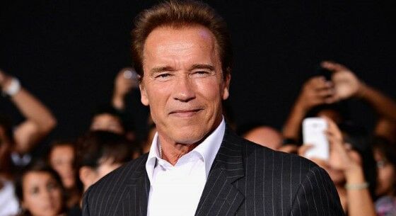 Arnold Schwarzenegger D2cbf
