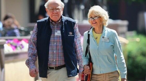 Warren Buffet Astrid Menks 4b442