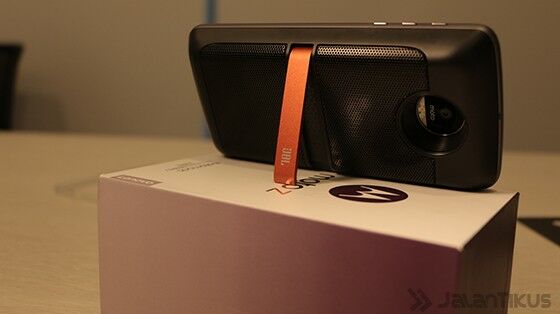 Lenovo Moto Z 4