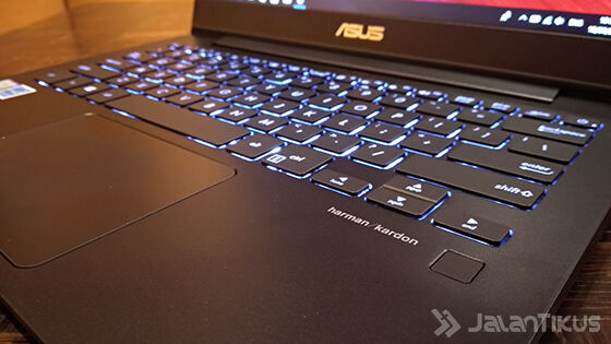Review Asus Zenbook Ux331ual Durability A5762
