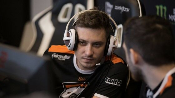 Gamer Profesional Yang Curang 2 55def