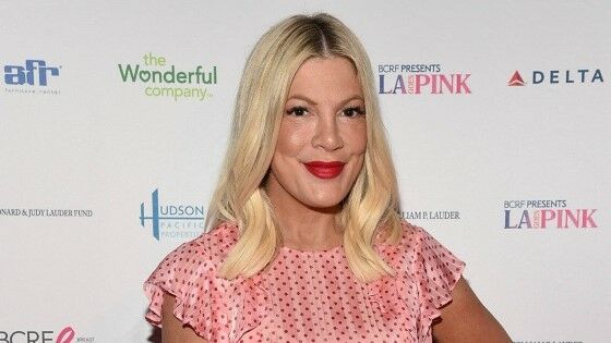 Sel7 Tori Spelling Custom 61c1c