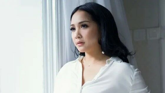 Nagita Slavina Aktris Indonesia Hobi Belanja Mewah 28bb7