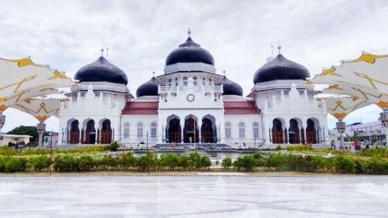 Masjid Agung Baiturrahman 7e211
