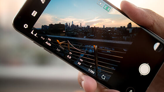 Multimedia Smartphone Slot Hybrid