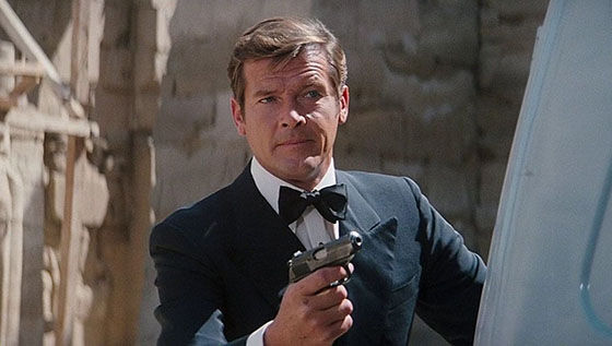 Roger Moore 5c415