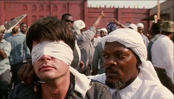 Samuel L Jackson Against The Wall 1994 82722
