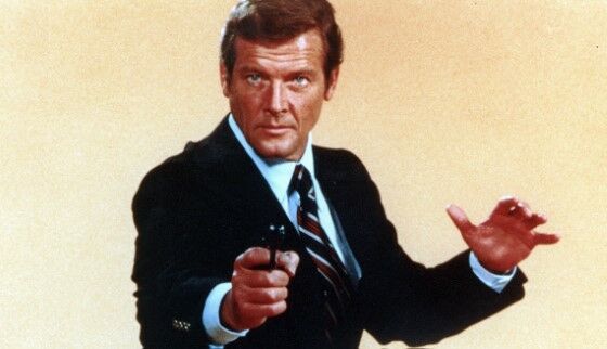 Roger Moore Cc7d8