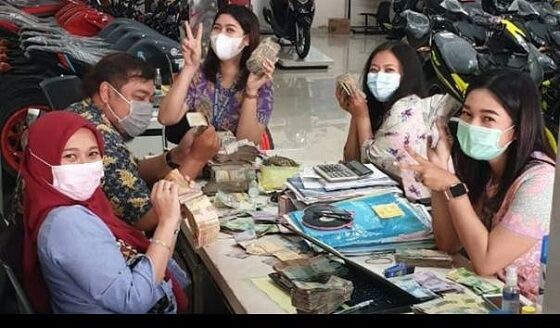 Penghitungan Uang Koin Dan Receh Untuk Membeli Motor Di Semarang Yamaha Via Motorplus Online 56e29