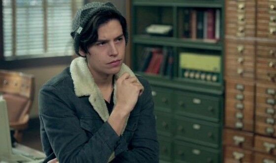 Cole Sprouse 76e0a