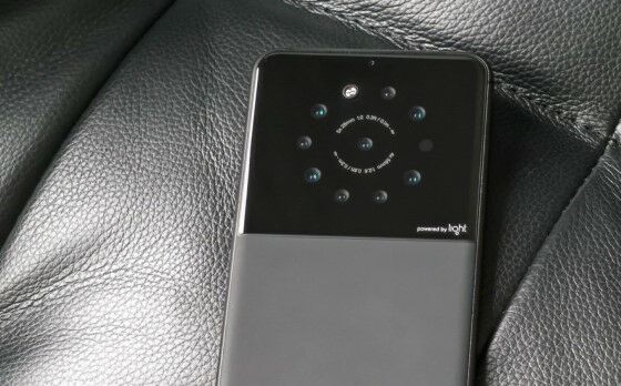 Smartphone Yang Pernah Bekerja Sama Dengan Brand Kamera 4 Bf25c