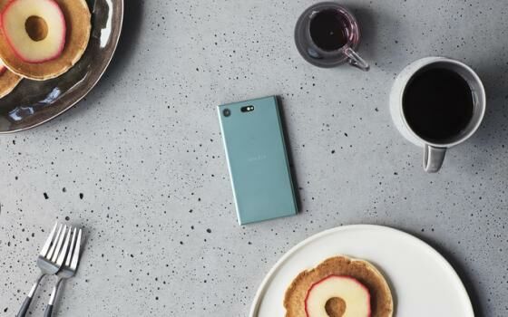 smartphone-dengan-prosesor-tercepat-2017-sony-xperia-xz1-compact