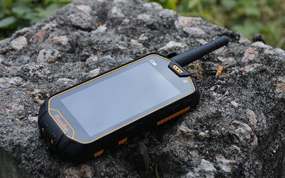 Runbo Q5 Handphone China Aneh