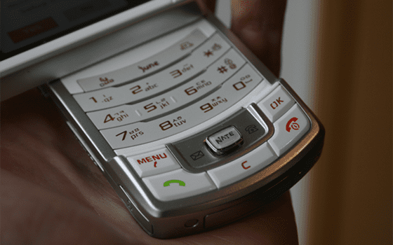 Fakta Handphone Dual Kamera 2