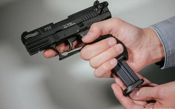 Dw Com Fa121