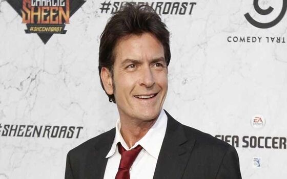Aktor Yang Memiliki Banyak Hutang Charlie Sheen 8bc4a