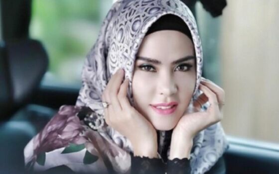 Artis Indonesia Yang Berbohong Demi Terkenal Angel Lelga 135eb