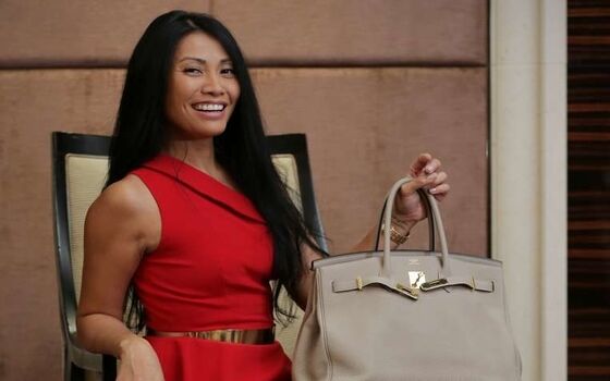 Artis Indonesia Yang Hobi Pamer Tas Mahal Branded Anggun C718d