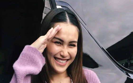 Artis Indonesia Yang Sok Update Status Inggris Tapi Gagal Ayu Ting Ting B3fd8