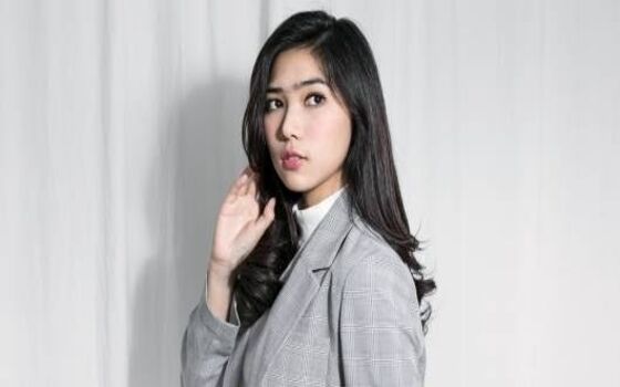 Artis Indonesia Yang Punya Hobi Aneh Dan Jorok Isyana Sarasvati Cb94a