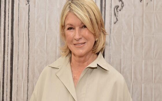 Artis Yang Menolak Pakai IPhone Martha Stewart 6e04d
