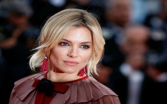 Aktor Yang Dihapus Dari Adegan Final Film Sienna Miller 5329e