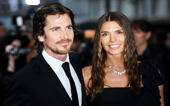 Aktor Yang Menikahi Fansnya Sendiri Christian Bale And Sibi Blazic 478e1