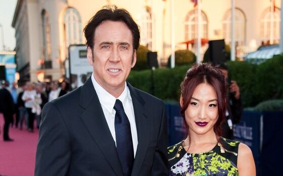 Aktor Yang Menikahi Fansnya Sendiri Nicolas Cage Dan Alice Kim 40fbd