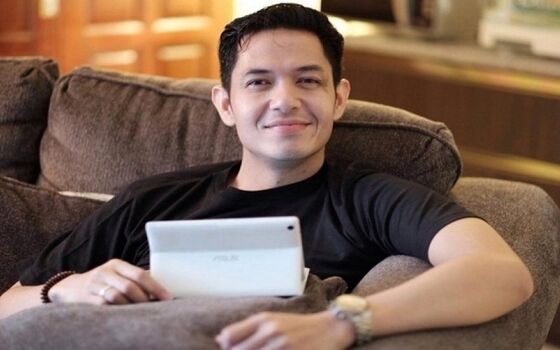 Artis Indonesia Yang Dulunya Figuran Dude Harlino 1623b