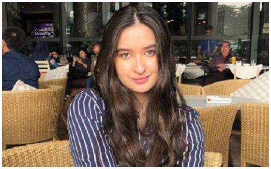 Artis Yang Menyamar Jadi Peserta Indonesian Idol Stephanie Poetri 862c7
