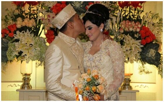Pernikahan Artis Indonesia Yang Disiarkan Di TV Anang Dan Ashanty E75cf