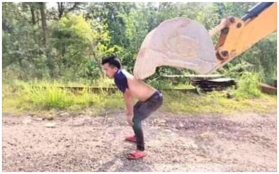 Foto Yang Membuktikan Orang Indonesia Paling Berani Sedunia Garuk E4a75