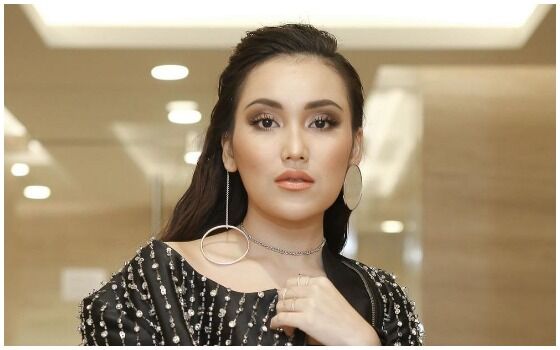 Artis Indonesia Yang Memiliki Fans Yang Fanatik Ayu Ting Ting 1c522