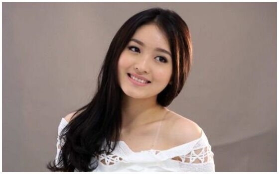 Artis Indonesia Yang Memiliki Fans Yang Fanatik Natasha Wilona A4678