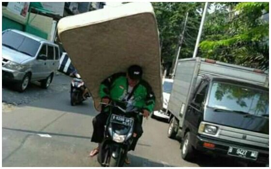 Kebiasaan Orang Indonesia Yang Dianggap Aneh Orang Bule Bawaan Besar E479d